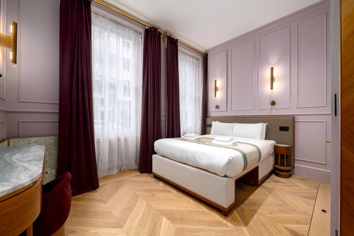 Apartment (Deluxe Double Room) | WiFi (free), bed sheets