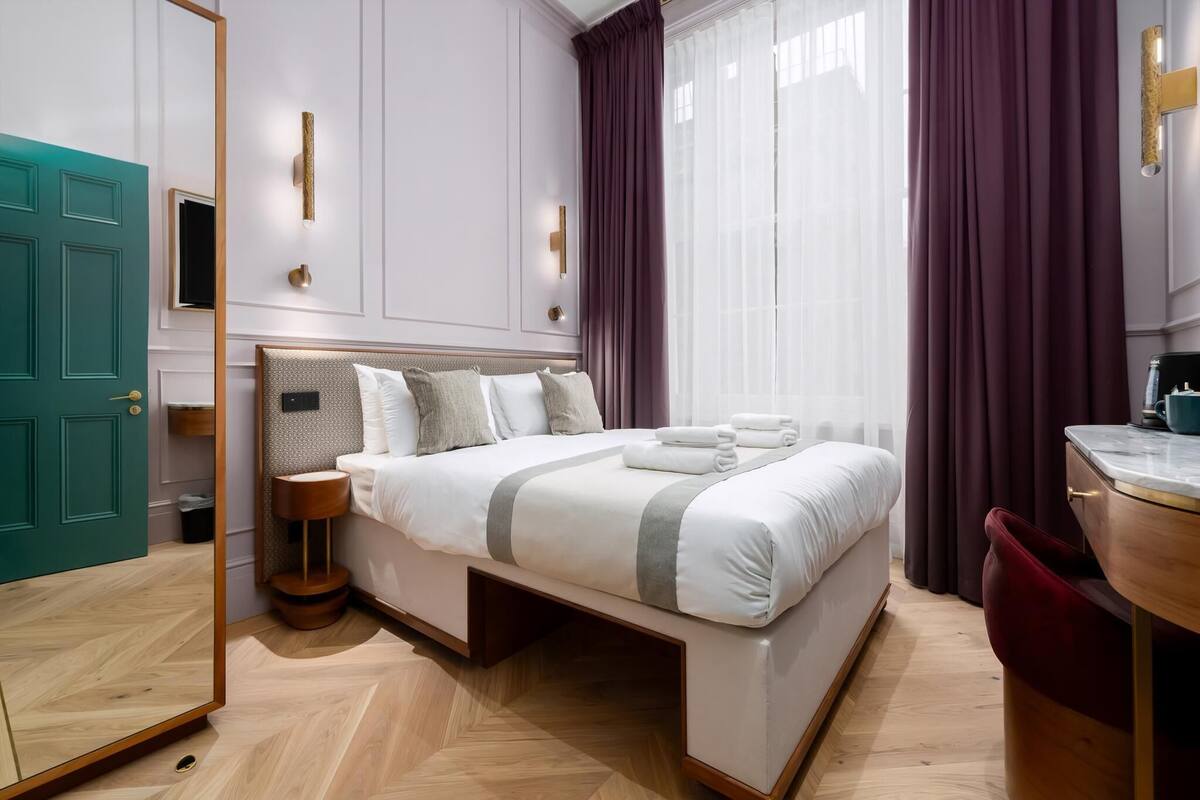 Apartment (Superior Room) | WiFi (free), bed sheets