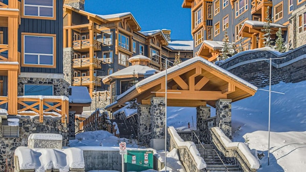 Exterior - Okanagan - Stonegate Resort Unit C403 (Beaverdell)