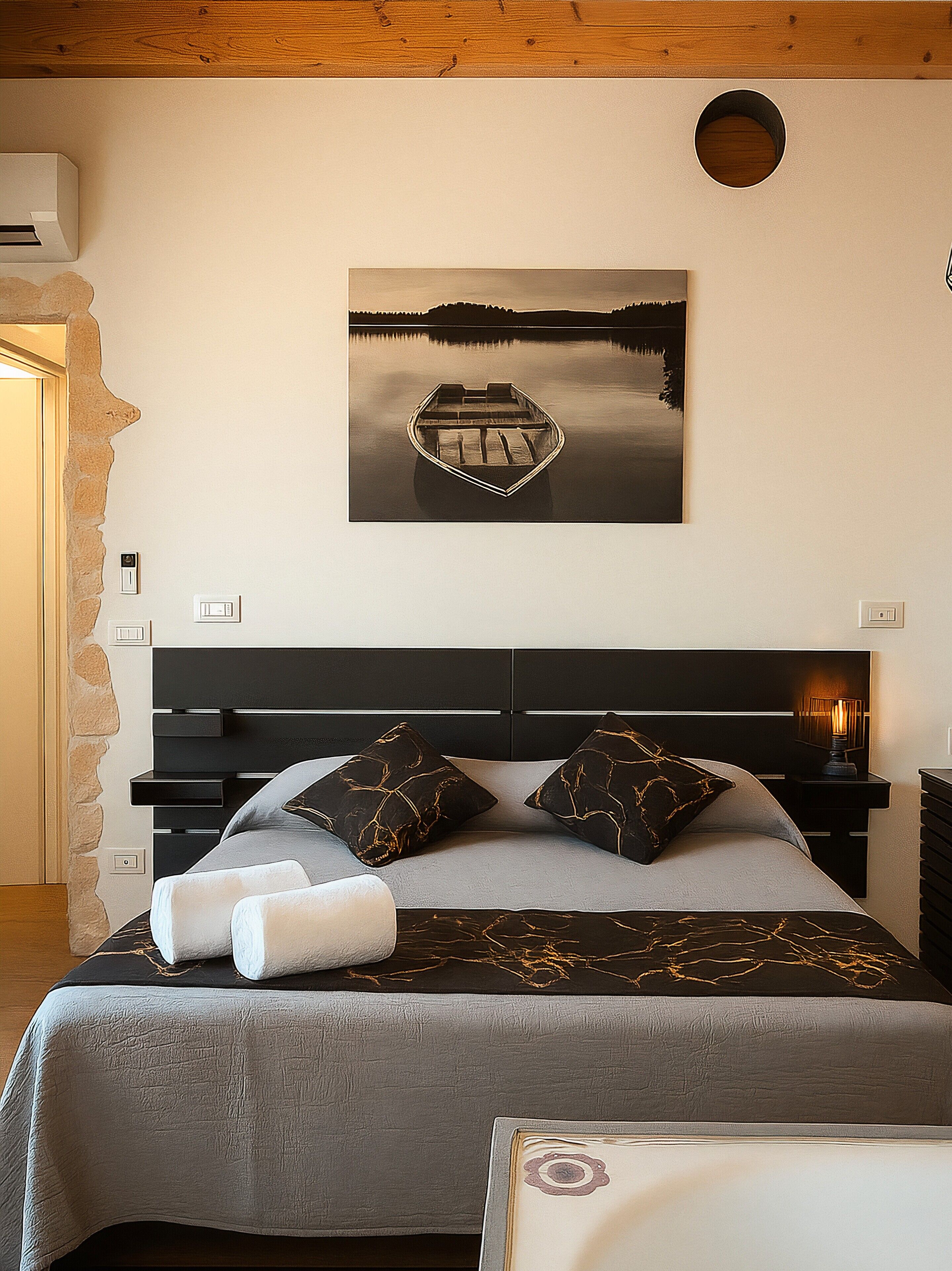 Sviitti, merinäköala | Pimennysverhot, silitysrauta/-lauta