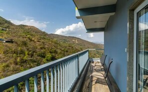 Habitación Premium con 2 camas individuales, vista al valle | Terraza o patio