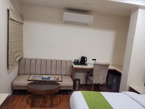 Classic Suite | Iron/ironing board, free WiFi