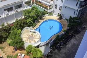 Utomhuspool