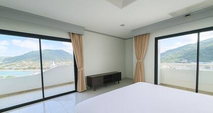 Patong Beachfront Tower 3 BR Penthouse