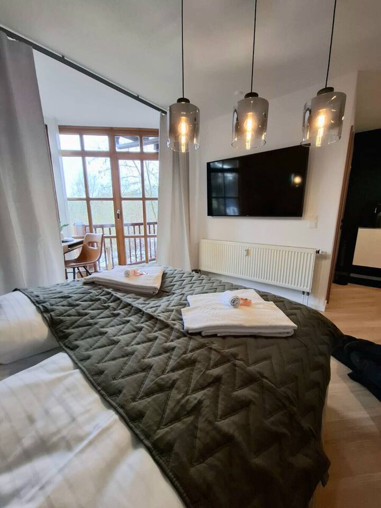 1 dormitorio, escritorio, wifi y ropa de cama