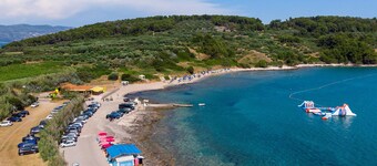 Beautiful apartment in Lumbarda with WiFi