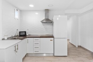 冰箱、微波炉、炉灶、茶具/咖啡用具