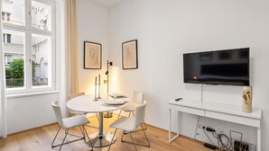 Unclassified image, 4 of 16, button - Studio Rogergasse Check in 15h to 22h (Vienna)