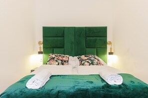 مكواة/لوح كي وواي فاي مجانًا