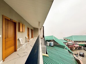 Habitación superior, balcón | Vista del balcón