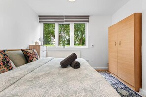 1 bedroom, iron/ironing board, travel cot, free WiFi - Adair Road, Kensington and Chelsea, London, W10 5DY (London)