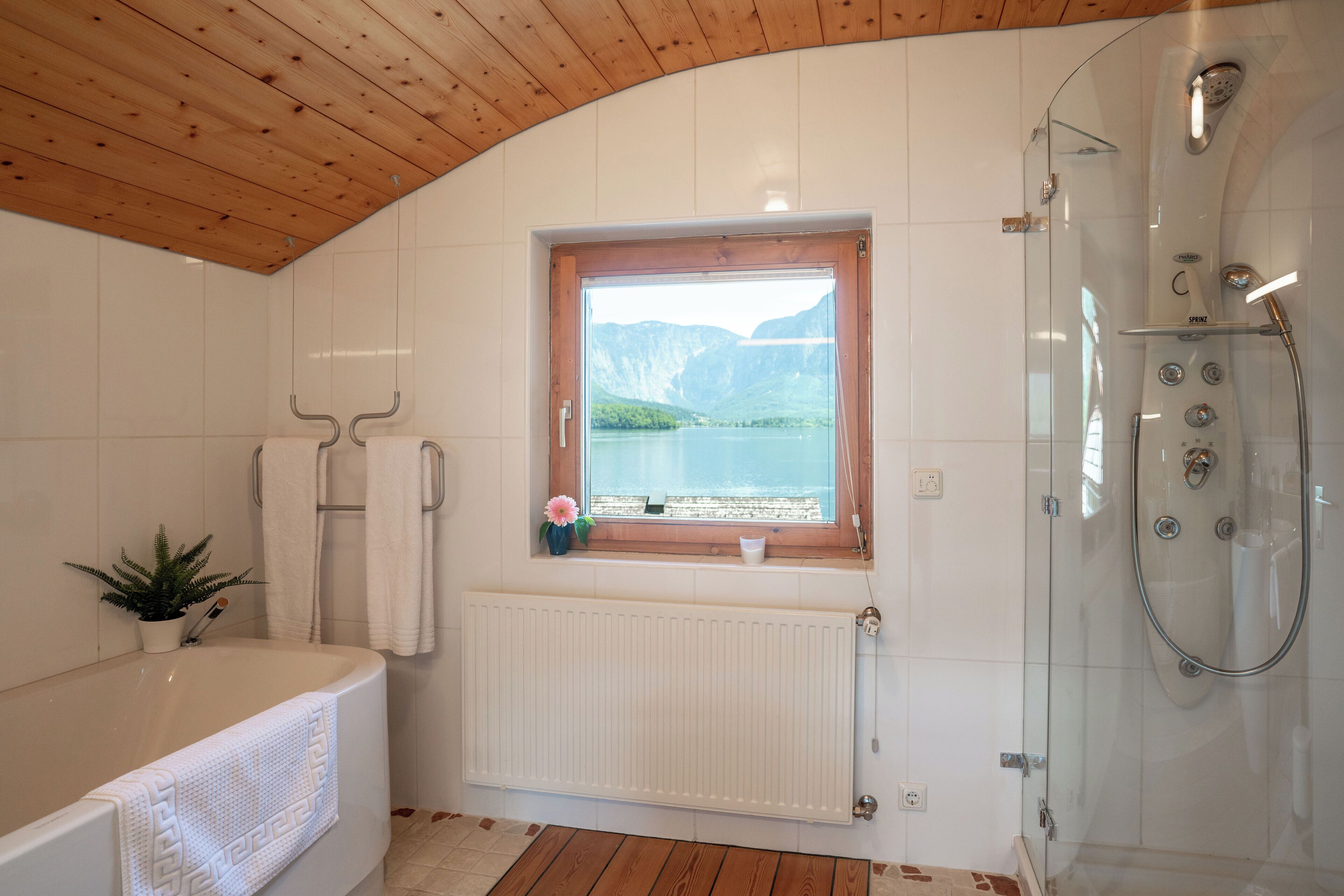 Comfort Apartment, Lake View | Bathroom | Hair dryer, towels, soap, toilet paper
