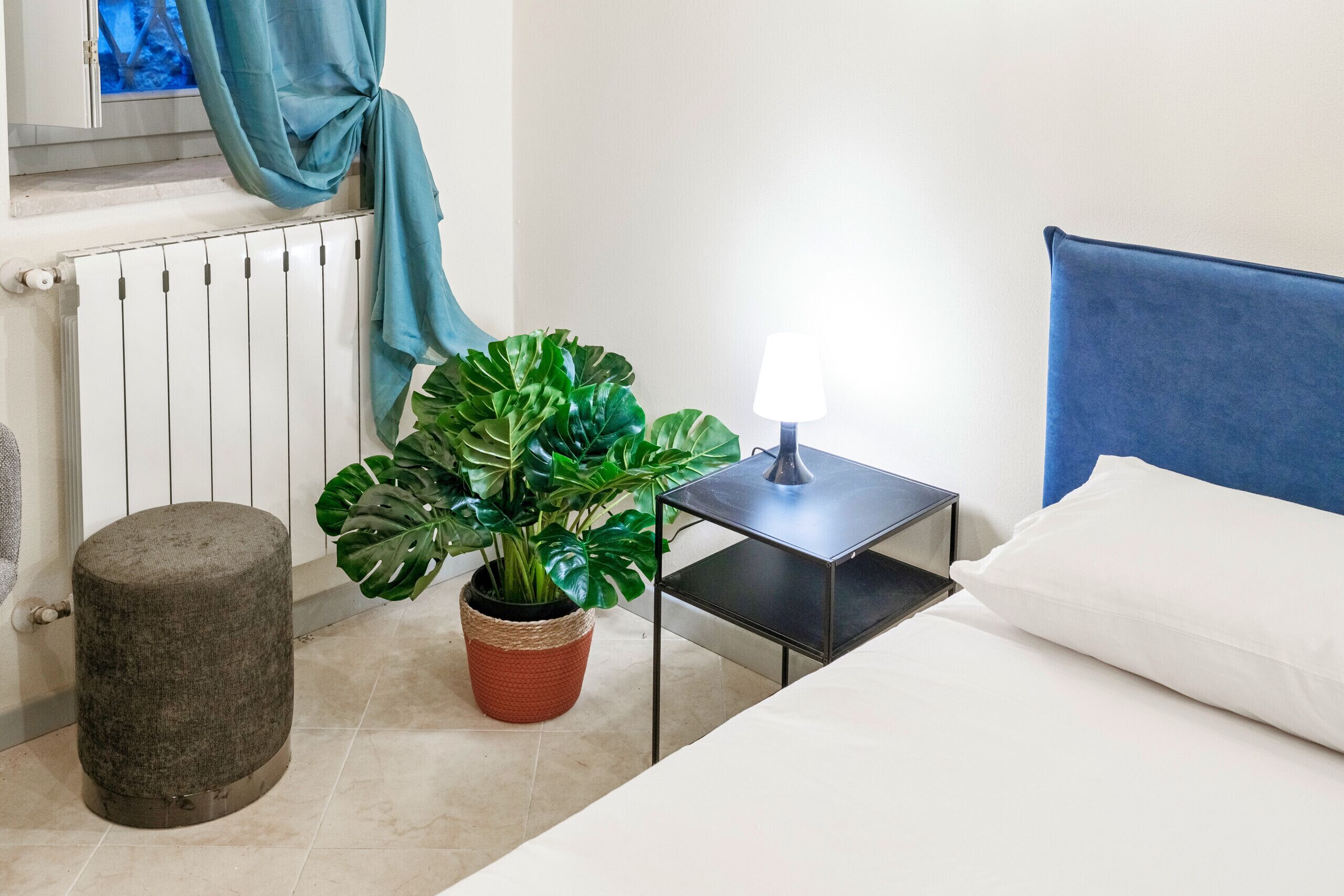 Bügeleisen/Bügelbrett, kostenloses WLAN, Bettwäsche