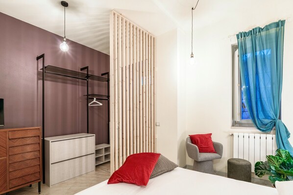 Bügeleisen/Bügelbrett, kostenloses WLAN, Bettwäsche