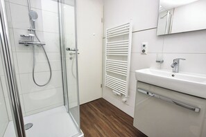 Een douche, een haardroger