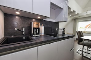 Fridge, microwave, stovetop, coffee/tea maker - Island time apartment 6<br>Fantastic maisonette apartment and entrance to the sea time (Büsum)