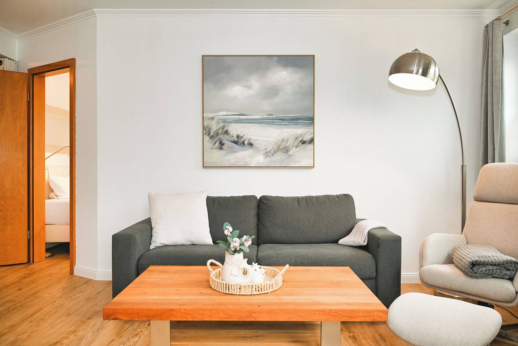 TV, table tennis, stereo