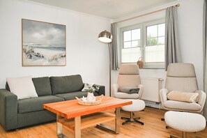 TV, ping pong, stereo - Apartment "Küstenlicht" with swimming pool (Büsum)
