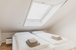 2 bedrooms, WiFi, bed sheets