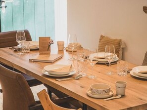 Dining - Vacation apartment "Rieke" - spacious, modern, family-friendly & on the North Sea - (Krummhörn)