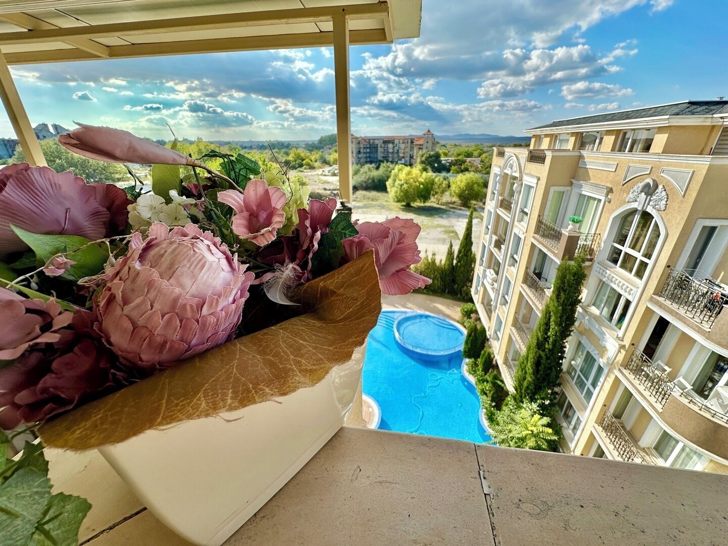 Economy-Apartment, Balkon, Poolblick | Blick vom Balkon