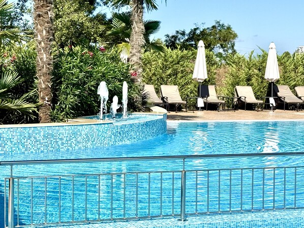 Seasonal outdoor pool