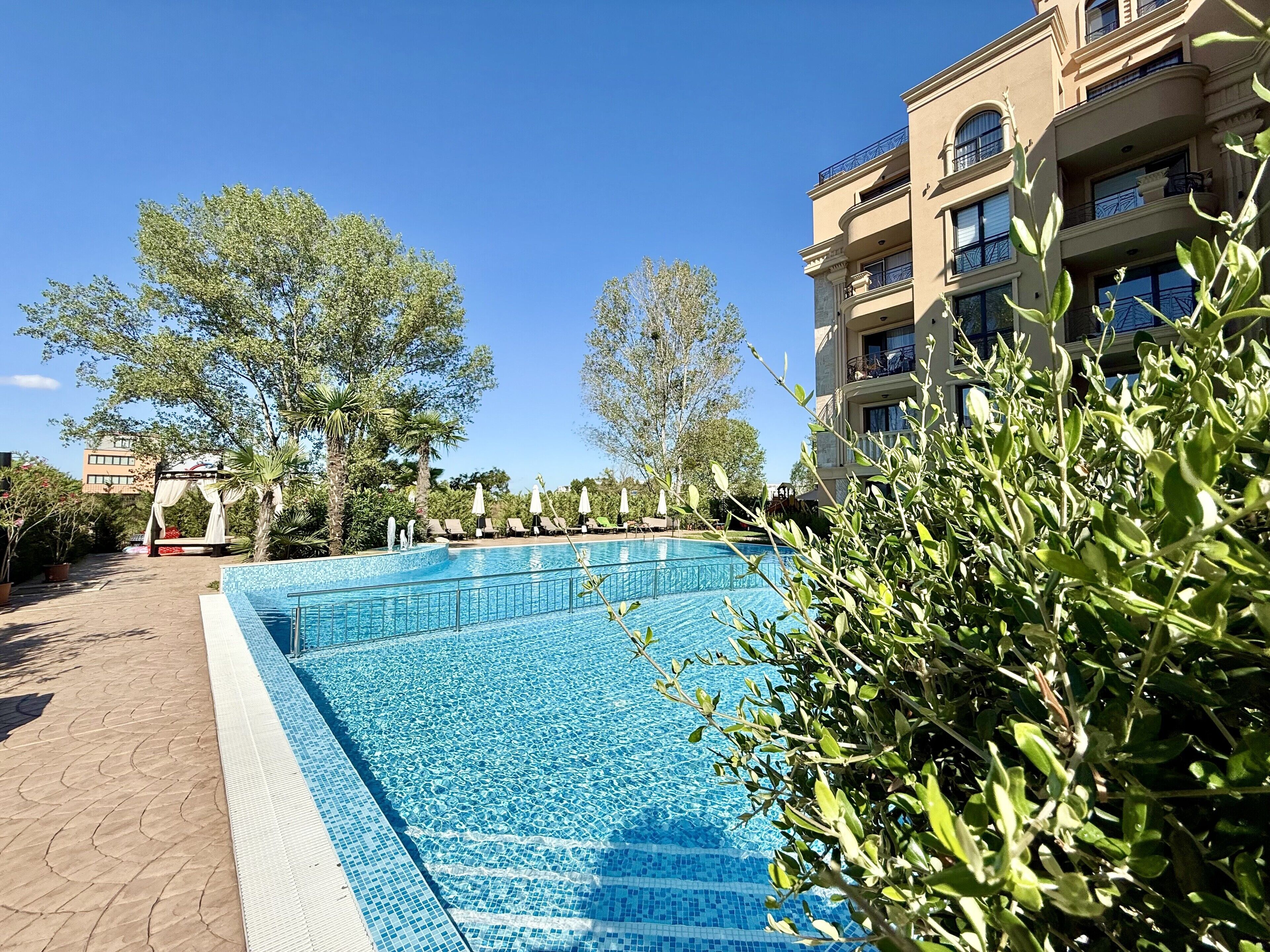 Piscina externa sazonal