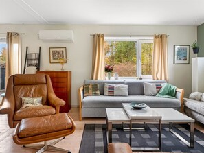 TV, fireplace - "Paule" - 1.3km from the sea by Interhome (Læsø)