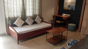 熨斗/熨衫板、Wi-Fi、床單