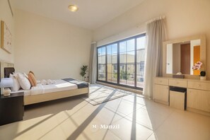 Luxury Villa, Balcony | Blackout drapes, iron/ironing board, free WiFi