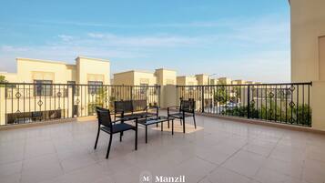 ๋ญ์
๋ฆฌ ๋น๋ผ, ๋ฐ์ฝ๋ | ๋ฐ์ฝ๋