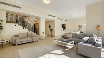 Luxury Villa, Balcony | Living area