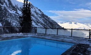 Outdoor pool - Apartment in Arc With Ski Access & Spa (Bourg-Saint-Maurice)