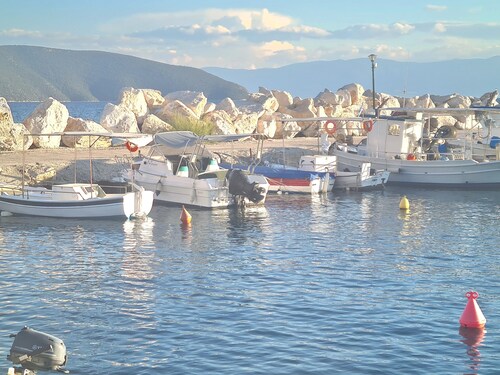 Superb 1-bedroom condo with AC in Paralia Irion-Nauplie