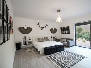 6 bedrooms, iron/ironing board, WiFi, bed sheets - Luxury Villa Alvoris - Relax, Comfort, Golf & Beach (Portimão)