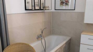 Towels, toilet paper