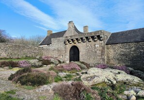 مدخل المنشأة