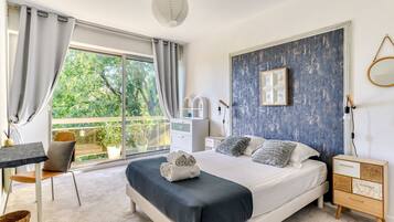 3 chambres, fer et planche à repasser, Wi-Fi gratuit, draps fournis