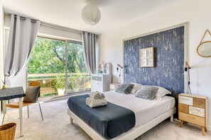 3 chambres, fer et planche à repasser, Wi-Fi gratuit, draps fournis