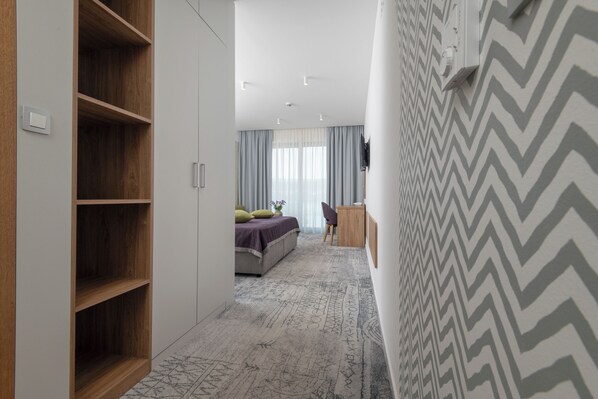 Coffres-forts dans les chambres, bureau