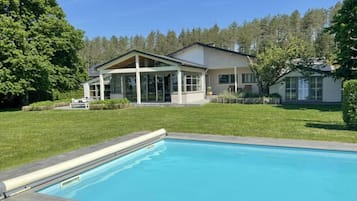 Vila | Kolam renang | Kolam renang outdoor