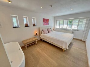 Villa | 4 chambres, ameublement personnalisé