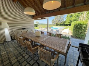 Villa | Dining - Cozy Nature Chalet for 8 Guests (Rochefort)