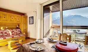 Dining - Apartment in Reberty Near Ski Slopes (Les Belleville)