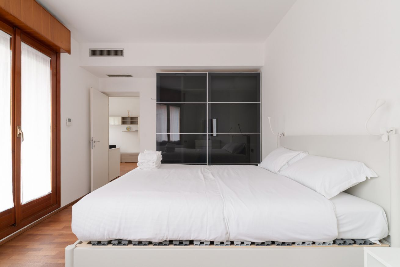 2 bedrooms, iron/ironing board