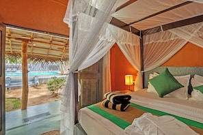 Deluxe Double Room, Patio, Pool View