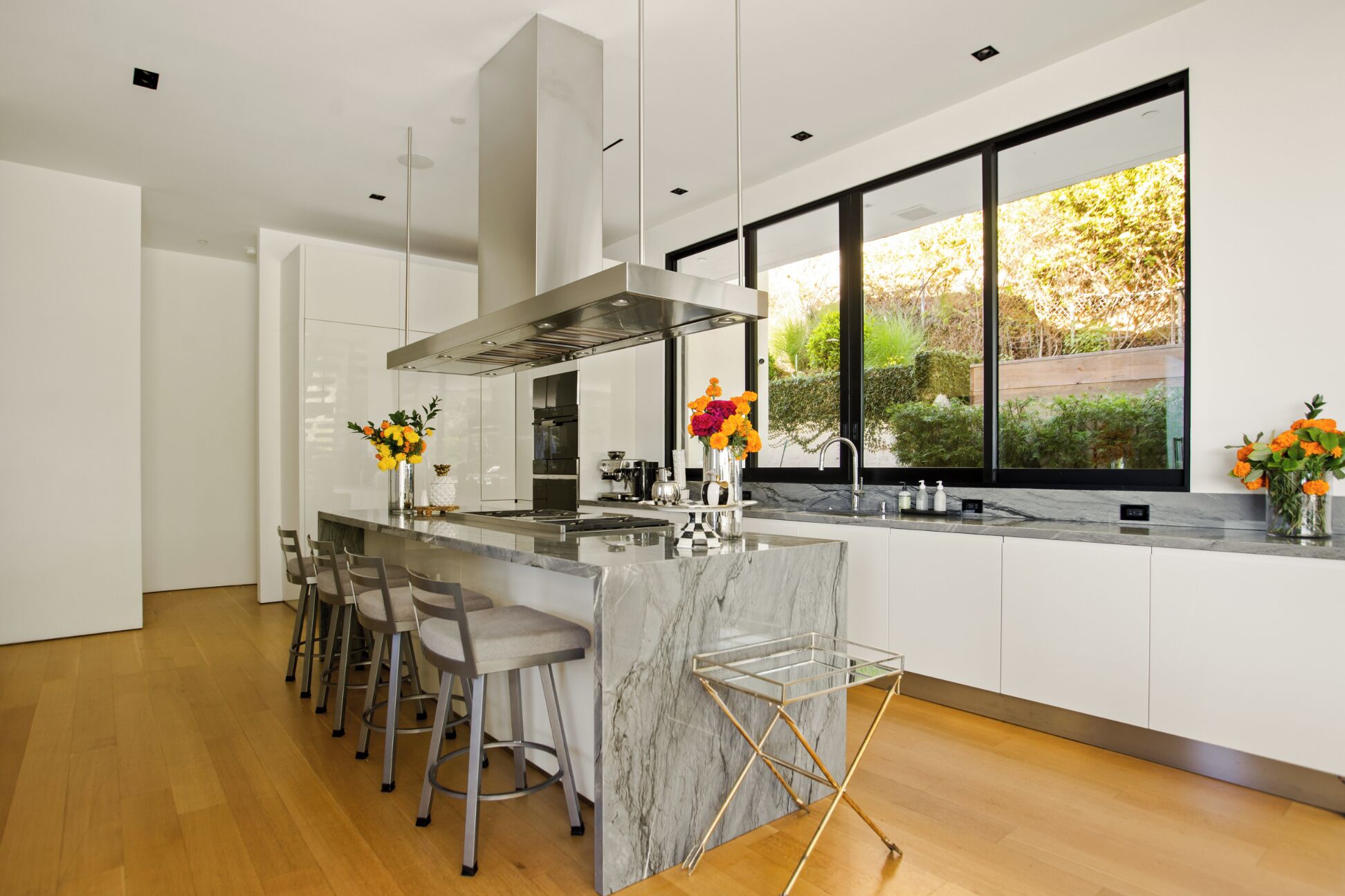 奢華別墅, 多張床, 可使用泳池, 山景 (Belfast Estate) | 私人廚房 | 咖啡機/沖茶器