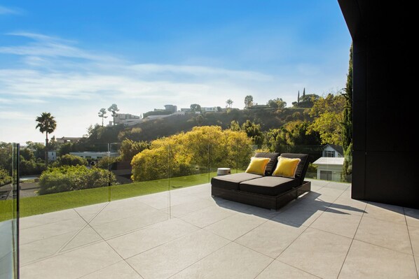 Luxury Villa, Multiple Beds, Pool Access, Mountain View (Belfast Estate) | Terrace/patio