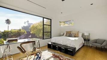 Luxury Villa, Multiple Beds, Pool Access, Mountain View (Belfast Estate) | 3 bedrooms, individually decorated, individually furnished, desk