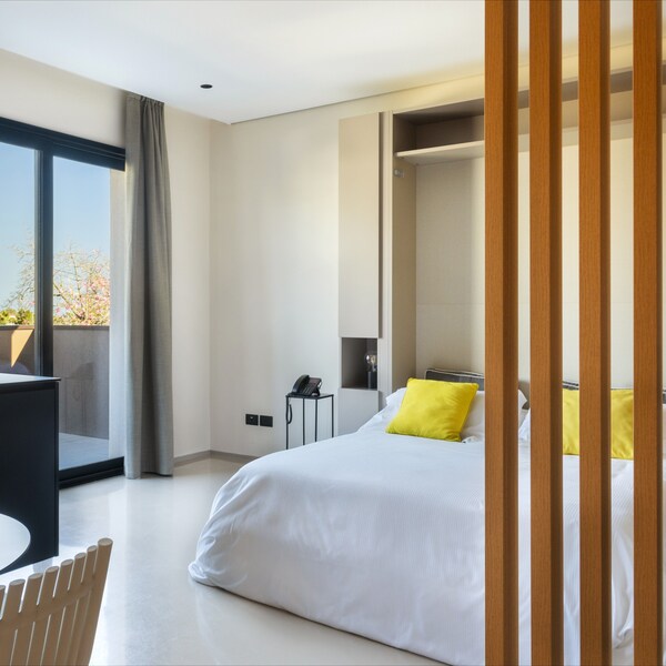 Elegant Accommodation In Catania-beahost - Catania